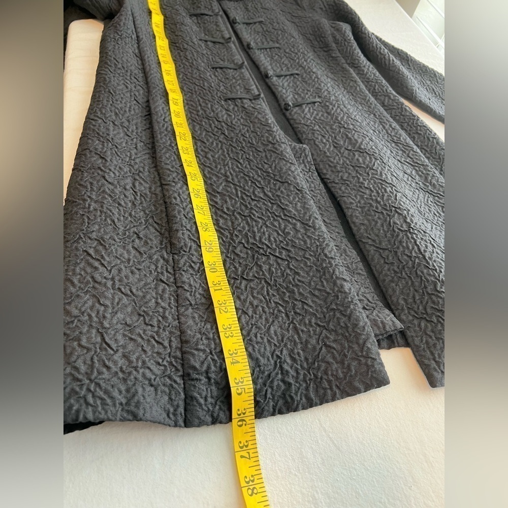Eileen Fisher -Dress Jacket Black
Small A-Line Asian Woven Wool EUC - Picture 11 of 12